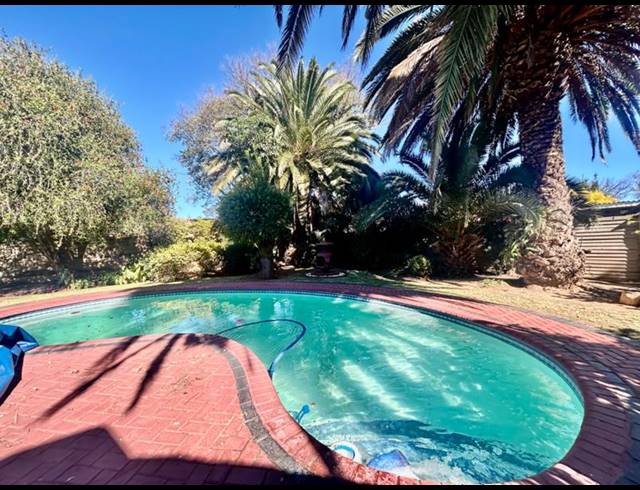3 BEDROOM HOUSE FOR SALE IN VANDERBIJLPARK SW 1